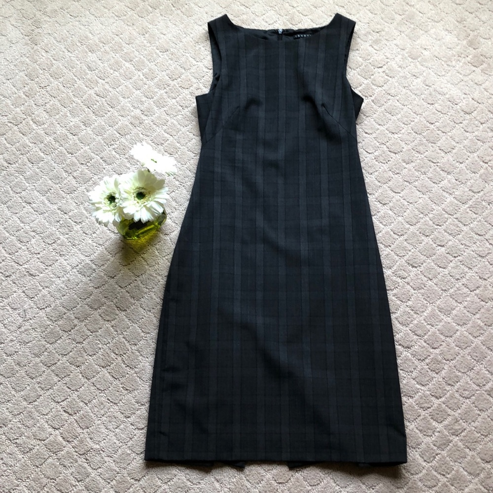 Theory gray sheathe dress/business dress